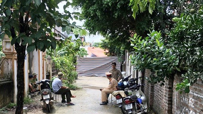 Hien truong vu anh trai giet 4 nguoi trong gia dinh em ruot roi vao nha uong tra-Hinh-2