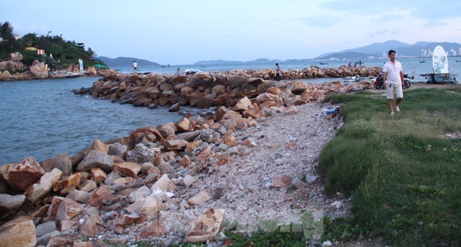 Thu hoi du an 33 trieu USD lan bien Nha Trang