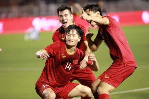 U22 Indonesia chiu khong noi nhiet cua cau thu 22 Viet Nam