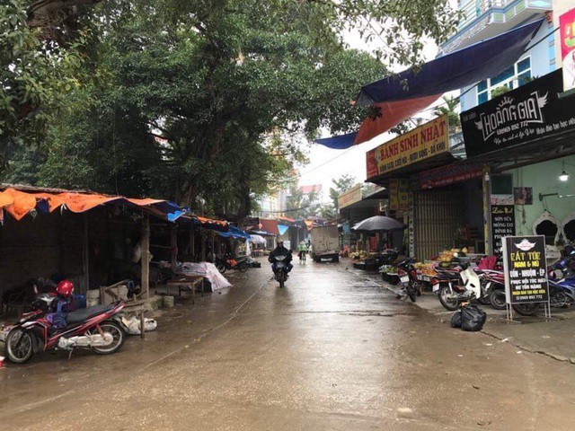 10 ngay sau vu Dong Tam, cuoc song thon Hoanh da binh thuong, nguoi dan trang tri nha cua don Tet-Hinh-2