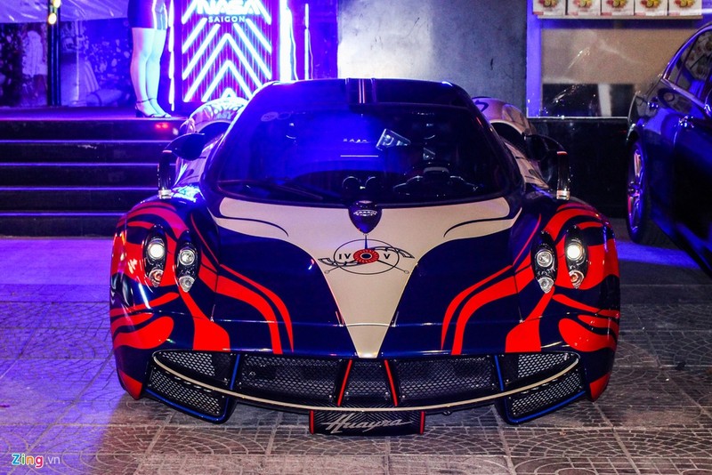 Sieu xe Pagani Huayra 80 ty cua Minh Nhua phoi mau doc dao-Hinh-3