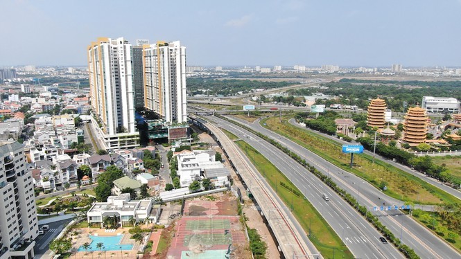 Cuoc dua cua hang loat cao oc 'du bam' tuyen metro Ben Thanh-Suoi Tien-Hinh-11