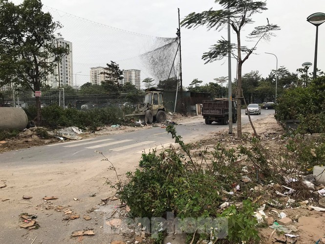 5 toa chung cu tai dinh cu nam tren dat vang bi ‘bo hoang’ o Ha Noi-Hinh-7