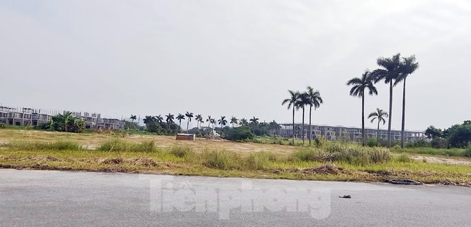 Cuoi nam, 'co dat' thi nhau thoi gia loat du an 'dap chieu' phia Tay Ha Noi-Hinh-7