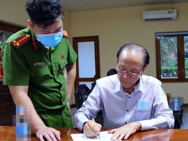 Diem ten cac cuu lanh dao cap cao Binh Duong vuong lao ly vi dat dai