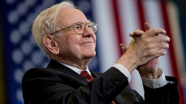 Sieu ty phu Warren Buffett to chuc dau gia bua an trua lan cuoi cung