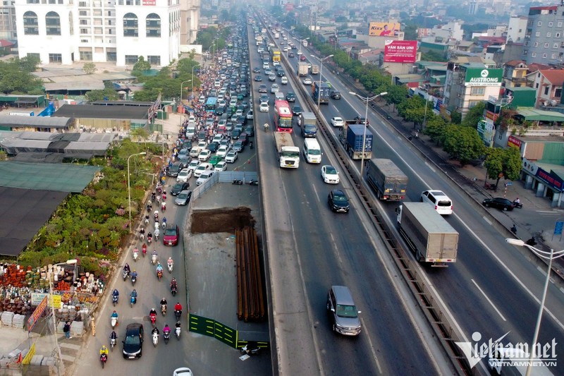 Tan Giam doc So Giao thong Van tai Ha Noi Nguyen Phi Thuong va nhung 'diem nong' can giai quyet-Hinh-2