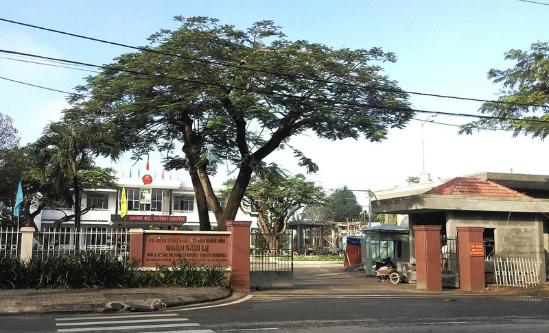 Da Nang: Bat tam giam Chu tich quan Cam Le vi nhan hoi lo