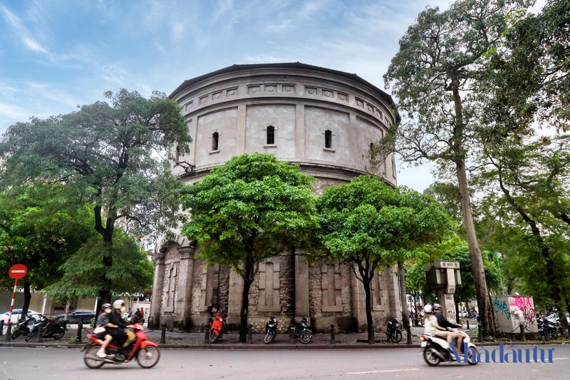 Nhieu cong trinh tram tuoi noi tieng Ha Noi sap duoc kiem dinh-Hinh-13