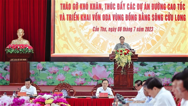 Khong duoc chia nho goi thau cac du an cao toc Dong bang song Cuu Long