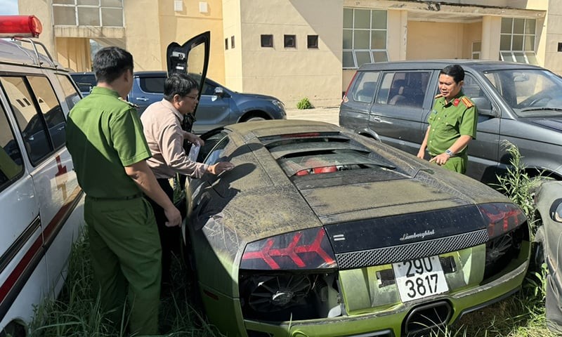 Quang Binh tieu huy hai sieu xe Lamborghini Murcielago va Mercedes-Benz G63 AMG-Hinh-2