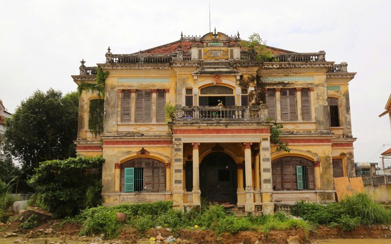 De nghi tam dung thi cong du an doan qua khu vuc ‘nha lau ong Phu’