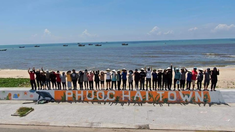 Ve Phuoc Hai tim yen binh noi lang chai tram tuoi-Hinh-3