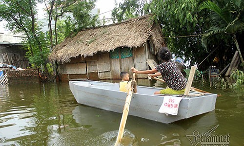 Ron lu Quoc Oai: Thoa suc cheo thuyen, boi loi vay vung khap duong lang-Hinh-10