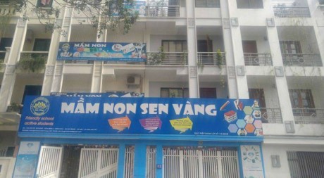 Sa thai giao vien mam non danh hoc sinh vao dau