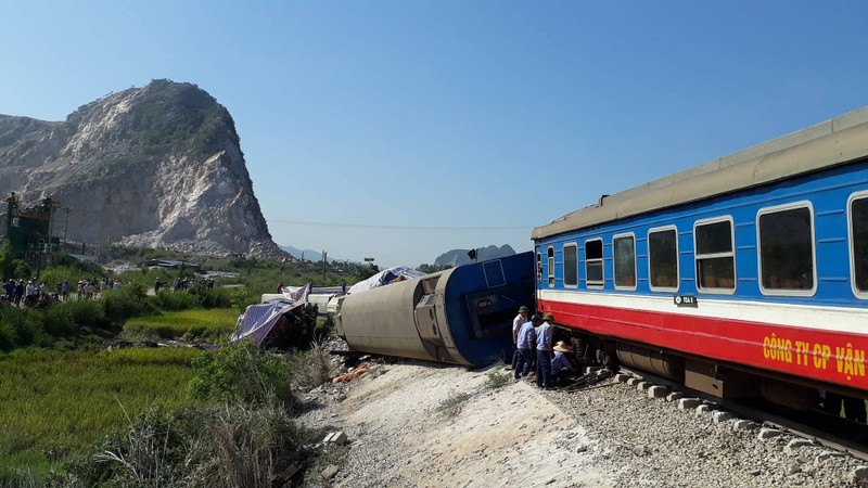 Tai nan tau hoa kinh hoang o Thanh Hoa: Ai phai boi thuong?