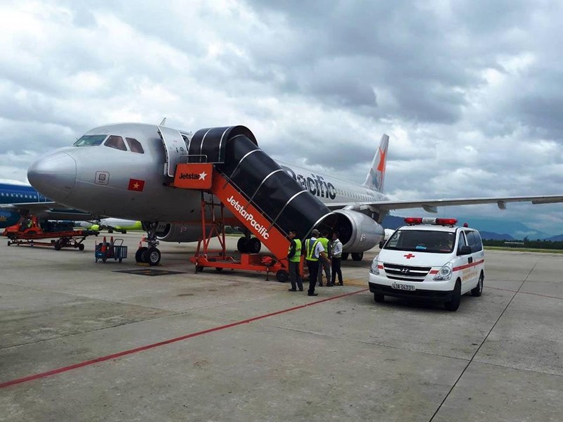 Vi sao may bay Jetstar Pacific di Da Lat ha canh tai Da Nang?