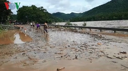 Thuy dien Ban Ve xa lu dung quy trinh, nguoi dan van chua the ve nha-Hinh-2