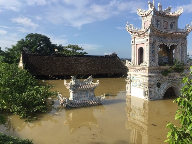 Lu tren cac song dang cao, vay khon nhieu tinh thanh