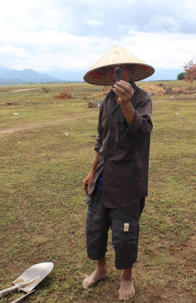 Phu Yen: Do xo dao loai da den lap lanh duoi day ho thuy dien-Hinh-5