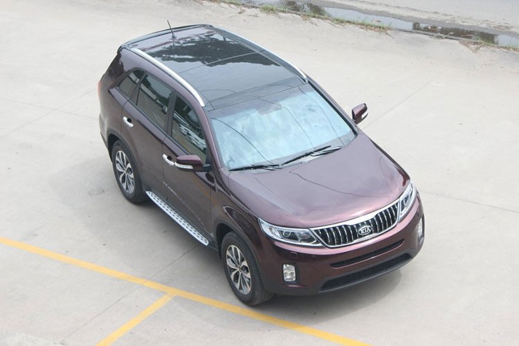 Kia Sorento moi gia sieu re chi 789 trieu tai Viet Nam