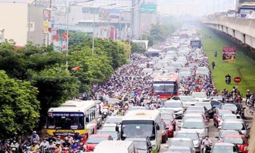 Ha Noi lai tinh chuyen doi gio hoc, gio lam de tranh un tac