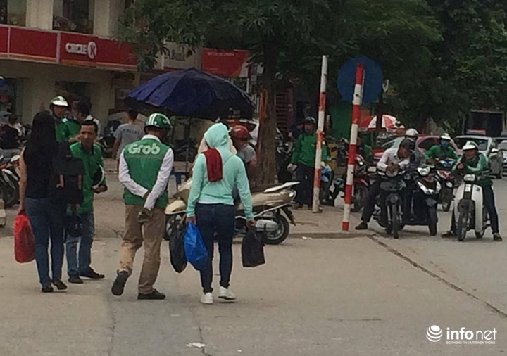 Xuat hien nan Grabbike "dom" tai cac ben xe Ha Noi