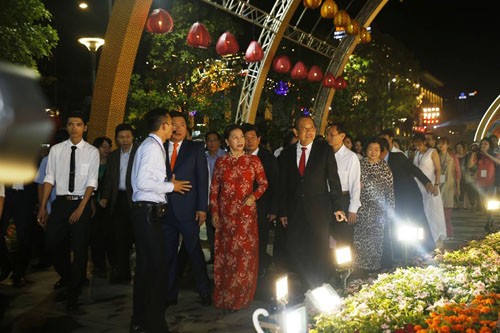 Chuyen chua tung xay ra tren duong hoa Nguyen Hue