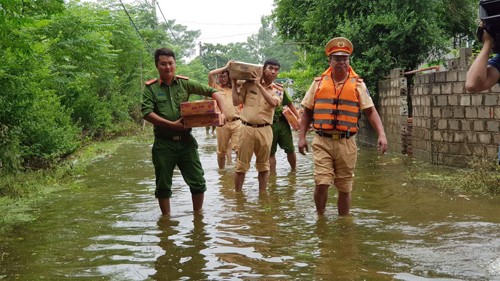 Bac thong tin ngap lut o Chuong My do xa lu ho Hoa Binh