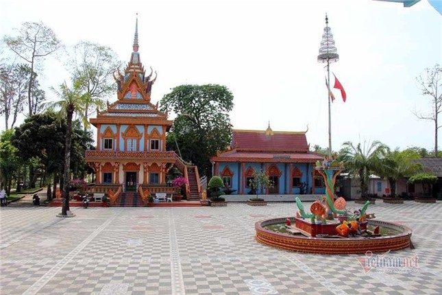 2 chiec giuong doc dao cua cong tu khet tieng mien Tay-Hinh-19