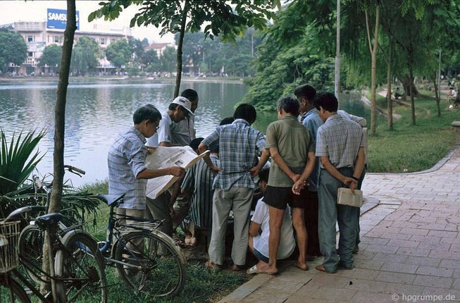 Nhung khoanh khac binh yen dau thap nien 1990 o Ha Noi-Hinh-4