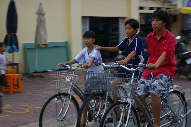 Loat anh kho quen ve Con Dao qua ong kinh khach Tay-Hinh-6