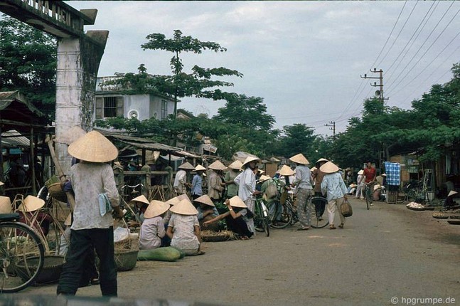 Nhung khoanh khac sinh dong ve cuoc song o Quang Nam nam 1991, 1992-Hinh-2