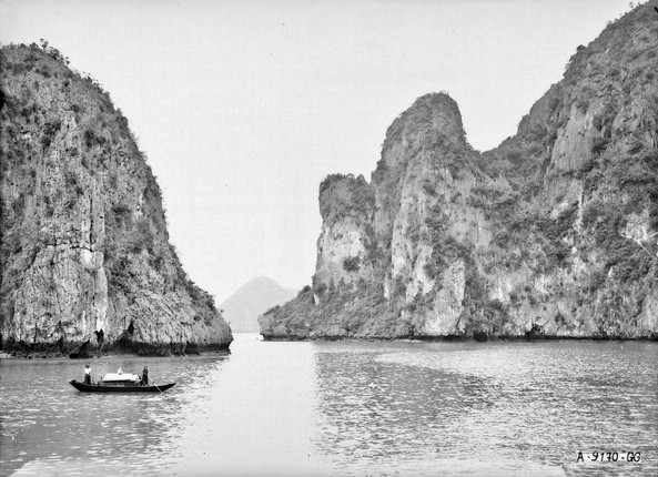 Ngam ve nguyen so cua vinh Ha Long thap nien 1920-Hinh-7