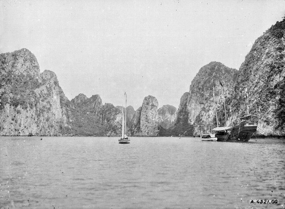 Ngam ve nguyen so cua vinh Ha Long thap nien 1920-Hinh-9