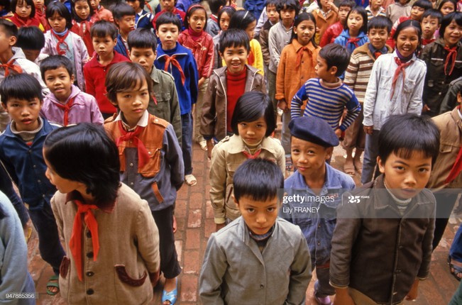 'Mot thoi de nho' voi bo anh tre em Ha Noi nam 1987-Hinh-3