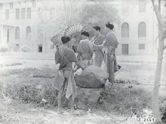 Doc dao le hoi lang hoanh trang o Ha Dong nam 1928-Hinh-12