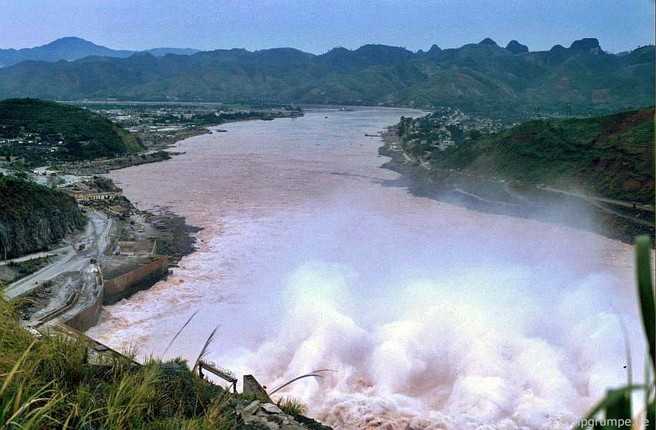 Ke sinh nhai cua nhieu nguoi moi khi thuy dien Hoa Binh xa nuoc-Hinh-2