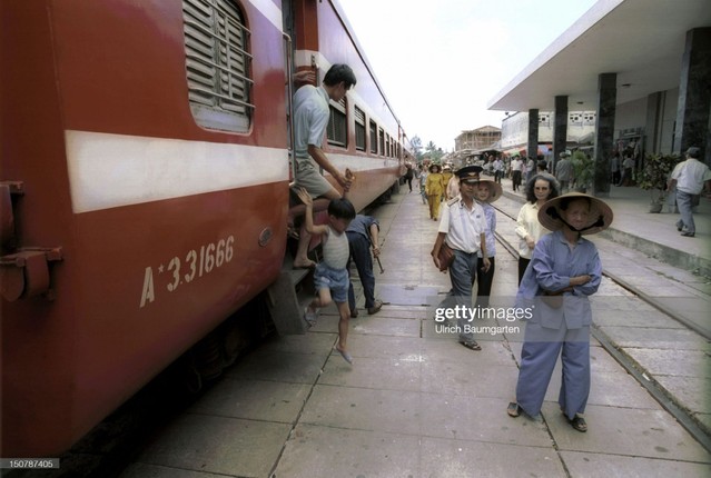 Net moc mac cua Hue va Da Nang vao nam 1994-Hinh-3