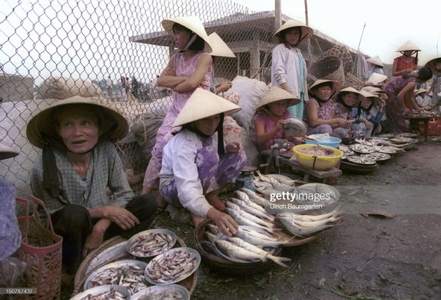 Net moc mac cua Hue va Da Nang vao nam 1994-Hinh-9