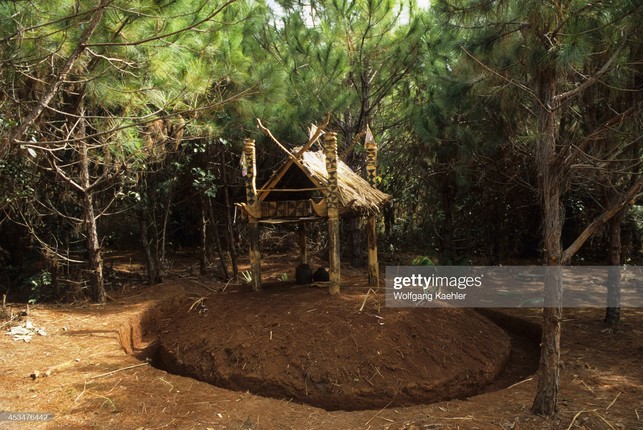 Ngam thu phu cua Tay Nguyen nam 1992-Hinh-3