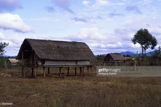 Ngam thu phu cua Tay Nguyen nam 1992-Hinh-4