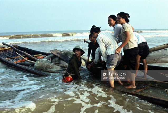 Anh dep ve phu nu Viet Nam nam 1994-Hinh-9