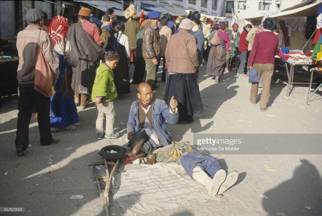 Chum anh ve thu phu Tay Tang nam 1991-Hinh-7