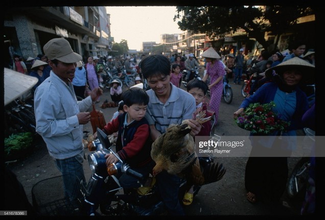 Chum anh an tuong ve tinh Dak Lak nam 1994-Hinh-2