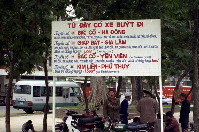 Xe buyt o Ha Noi nam 1996 trong nhu the nao?-Hinh-12