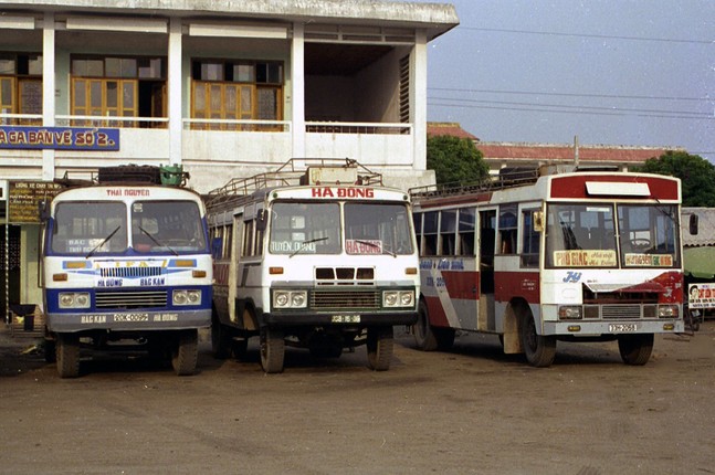 Xe buyt o Ha Noi nam 1996 trong nhu the nao?-Hinh-8