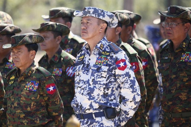 Nhung dong thai trung phat cung ran cua My doi voi Myanmar-Hinh-6