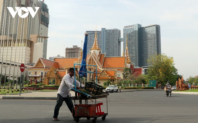 Chau A dang quay cuong trong 'bao' COVID-19 ra sao?-Hinh-18