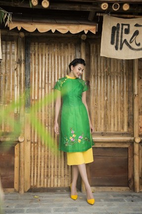 Meo chon va mac ao dai cach tan xinh ngat ngay di choi Tet-Hinh-3